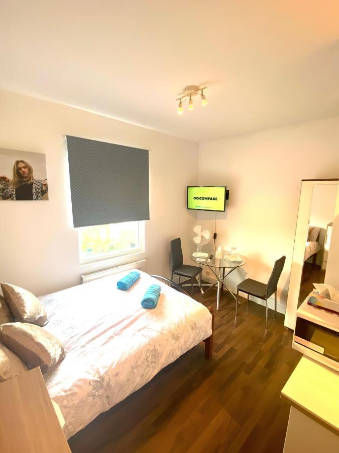 One Bed Studio Flat In Central London Londres Exterior foto